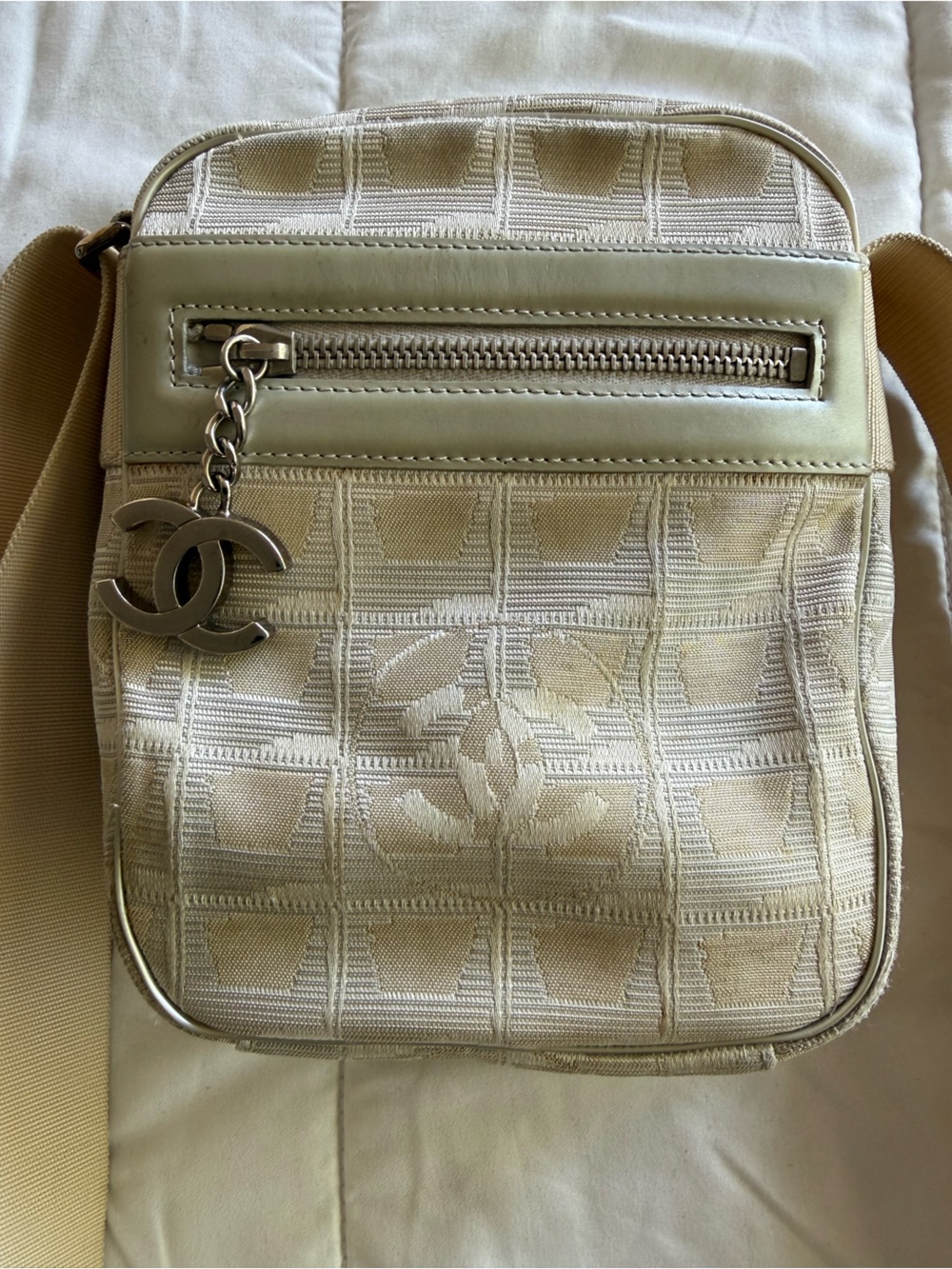 CHANEL Vintage New Travel Line Crossbody - Picture 2 of 12